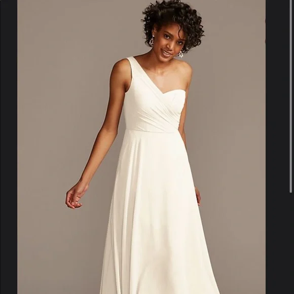 Davids Bridal Unworn Ivory Bridesmaids Dress